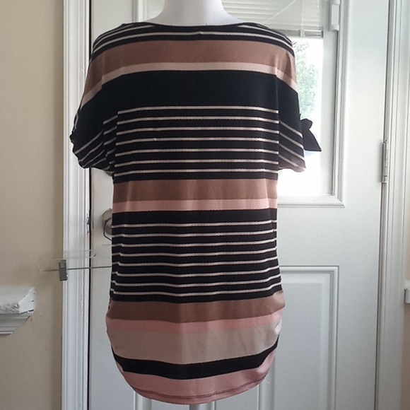 Maternity Top Size Medium - Picture 2 of 6